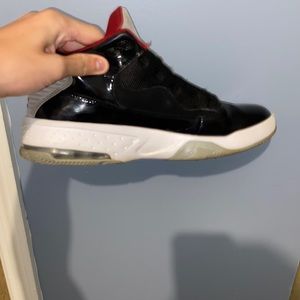 2020
Jordan Max Aura 2 'Black Cement in mens 10 good condition worn a few times